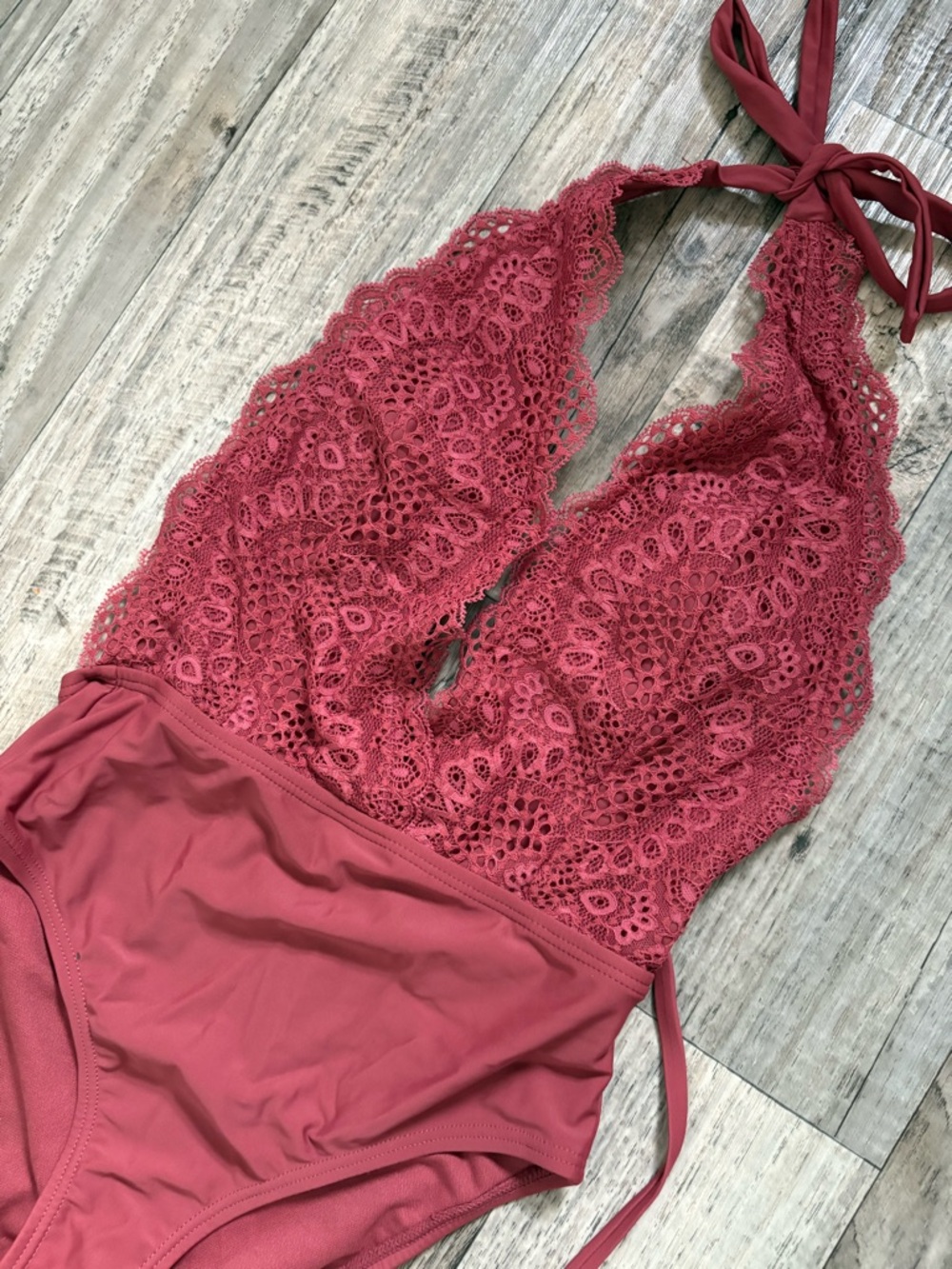 Bathing suit - Picture 3 of 3